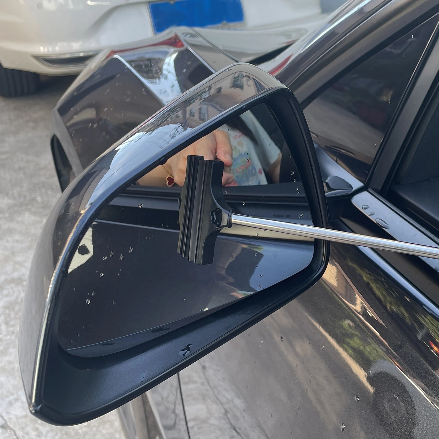 Car rearview mirror wiper, telescopic handle car rearview mirror wiper, car glass cleaning tool cleaning brush